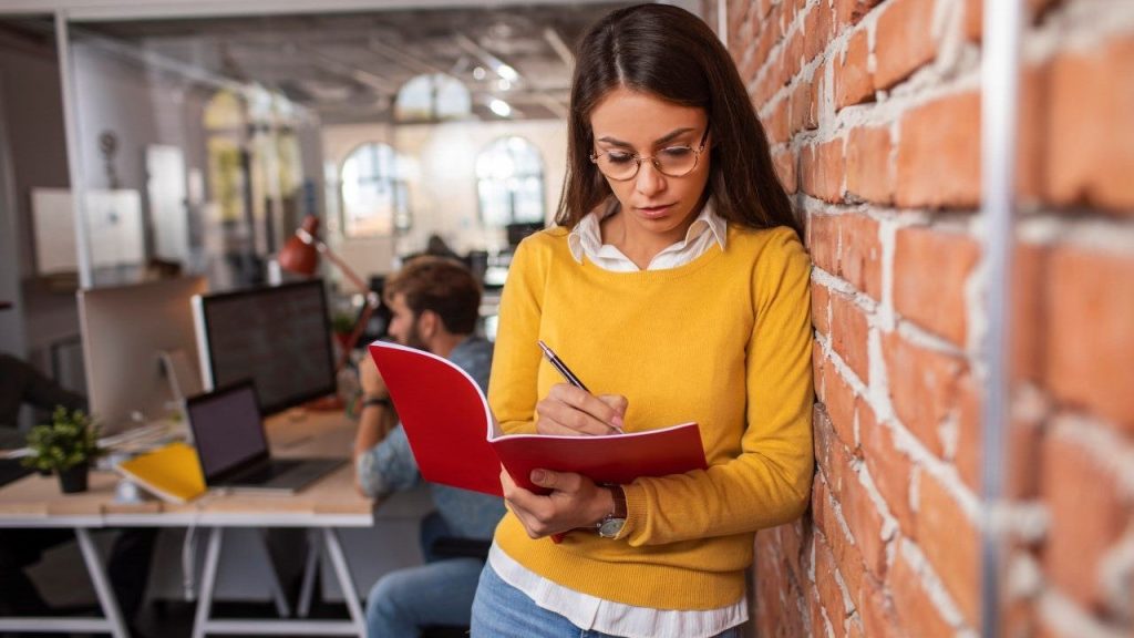 Growth ETF Vs. Value ETF: What’s The Difference?