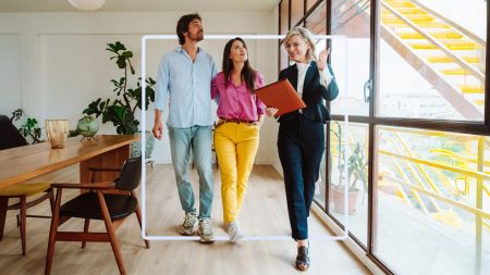 What Is A Real Estate Broker, And What Do They Do?